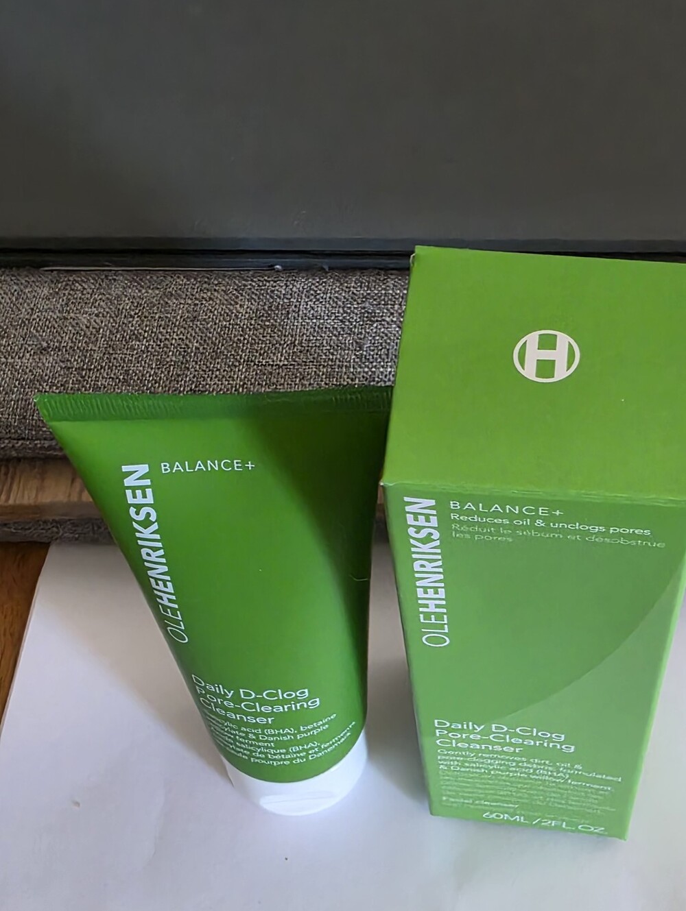 OLEHENRIKSEN Daily D-Clog Pore-Clearing Cleanser 2 Oz. BNIB - Picture 3 of 5